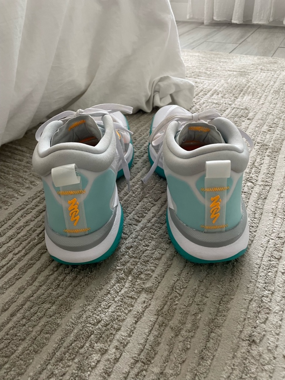 Air Jordan Zion 1 PF 'White Dynamic Turquoise' - Picture 9 of 12